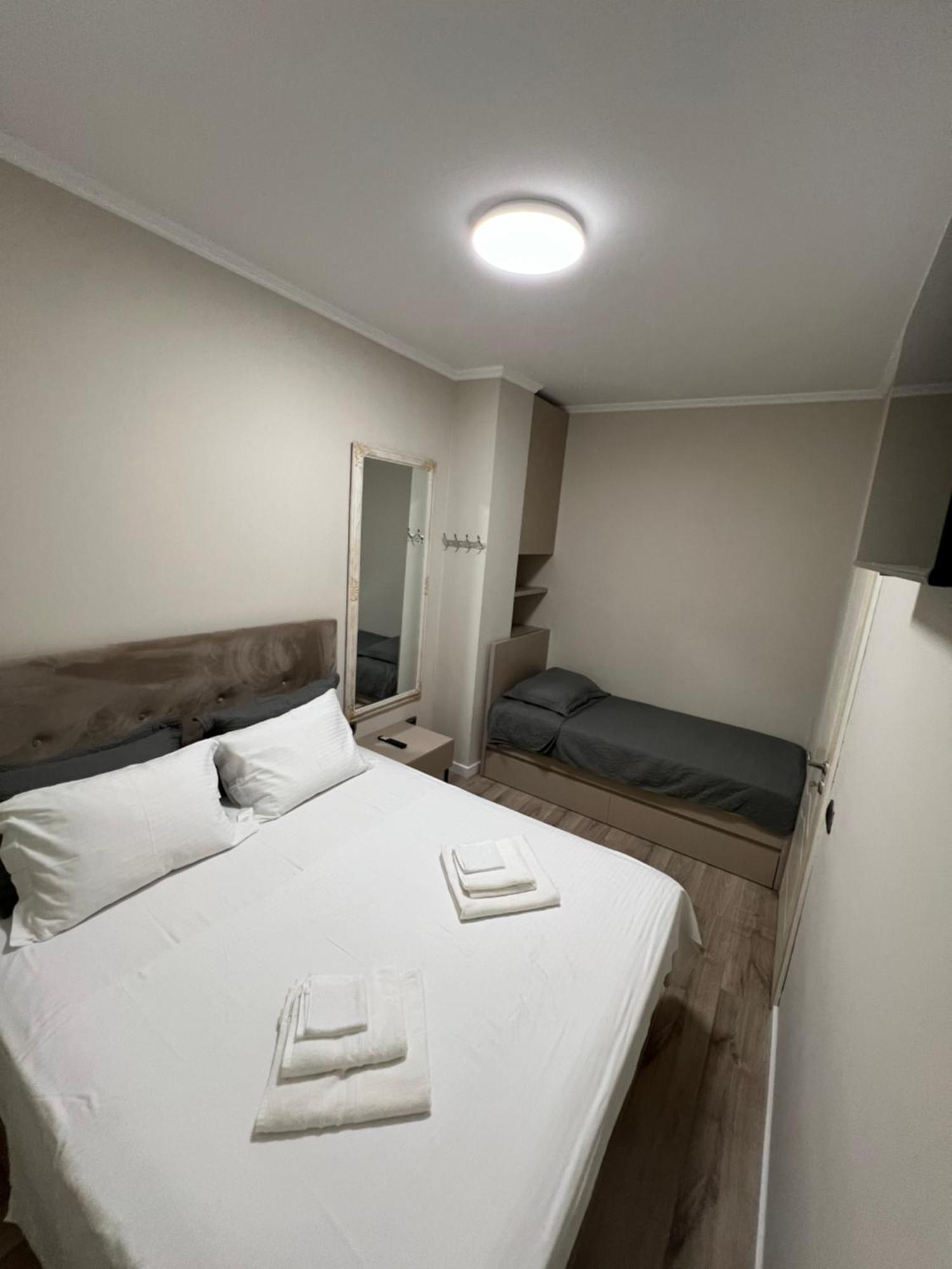 Center View Luxury Apartment Tirana Kültér fotó